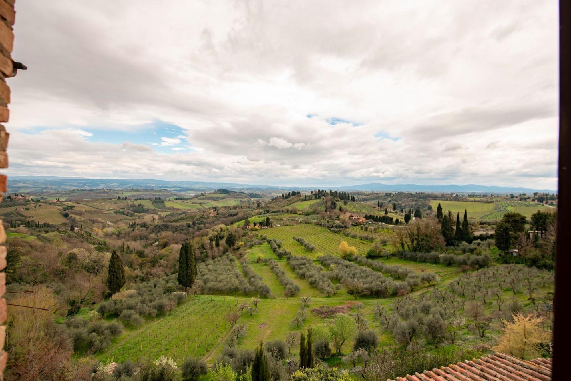 Bellavista Free Parking City Center San Gimignano Exterior photo